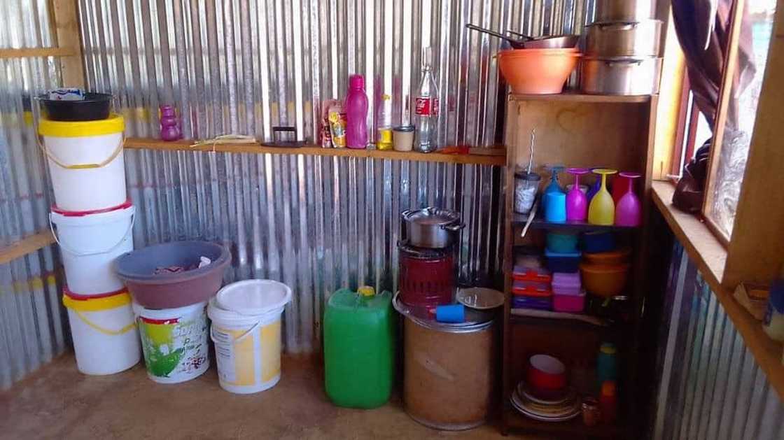 Minnie Minnie Sdudla's shared another picture of her kitchen