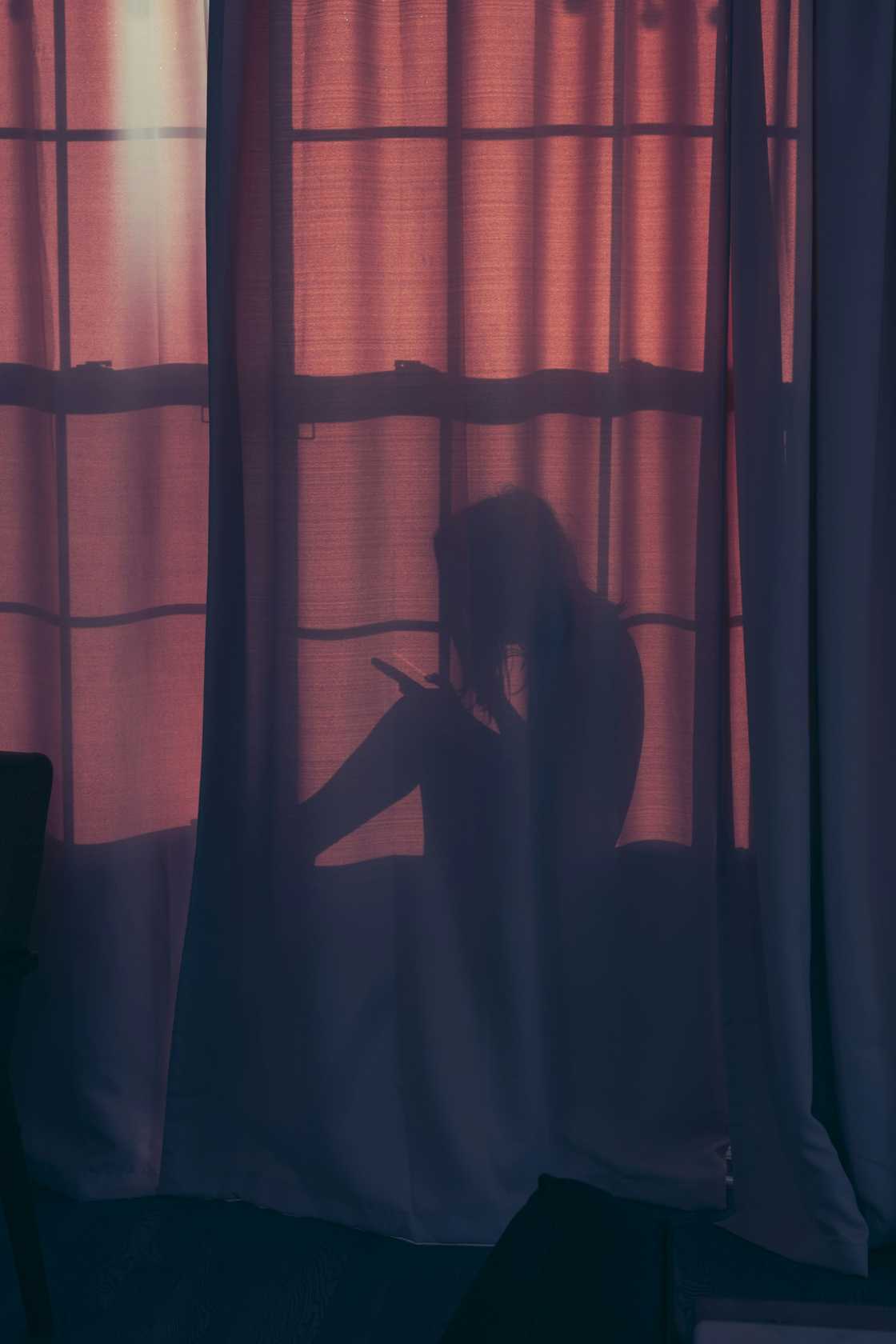 Novels: Silhouette picture of lady on the phone.