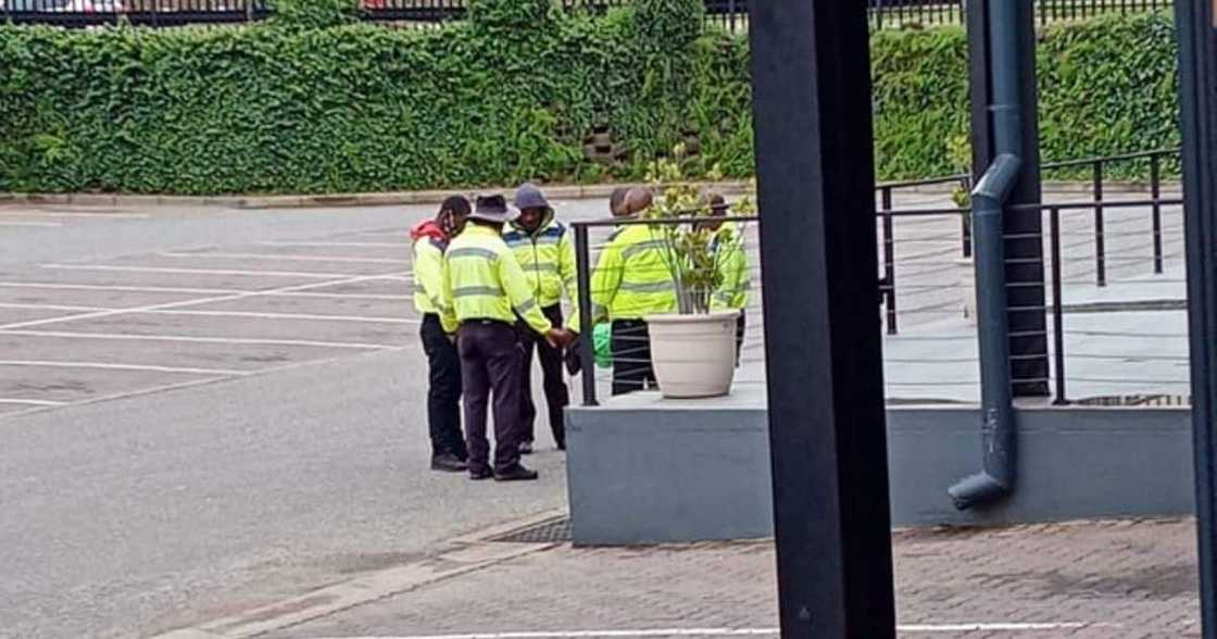 Mzansi, Car Guards, South Africa, photo, pray