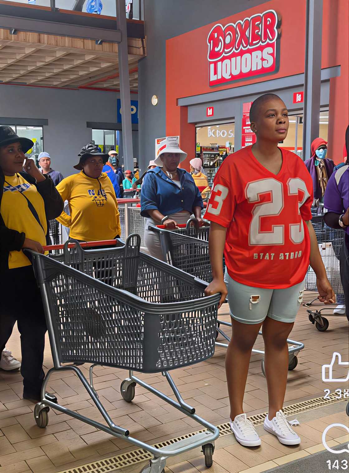 A woman stunned South Africans with a one-minute trolley dash and a massive grab.