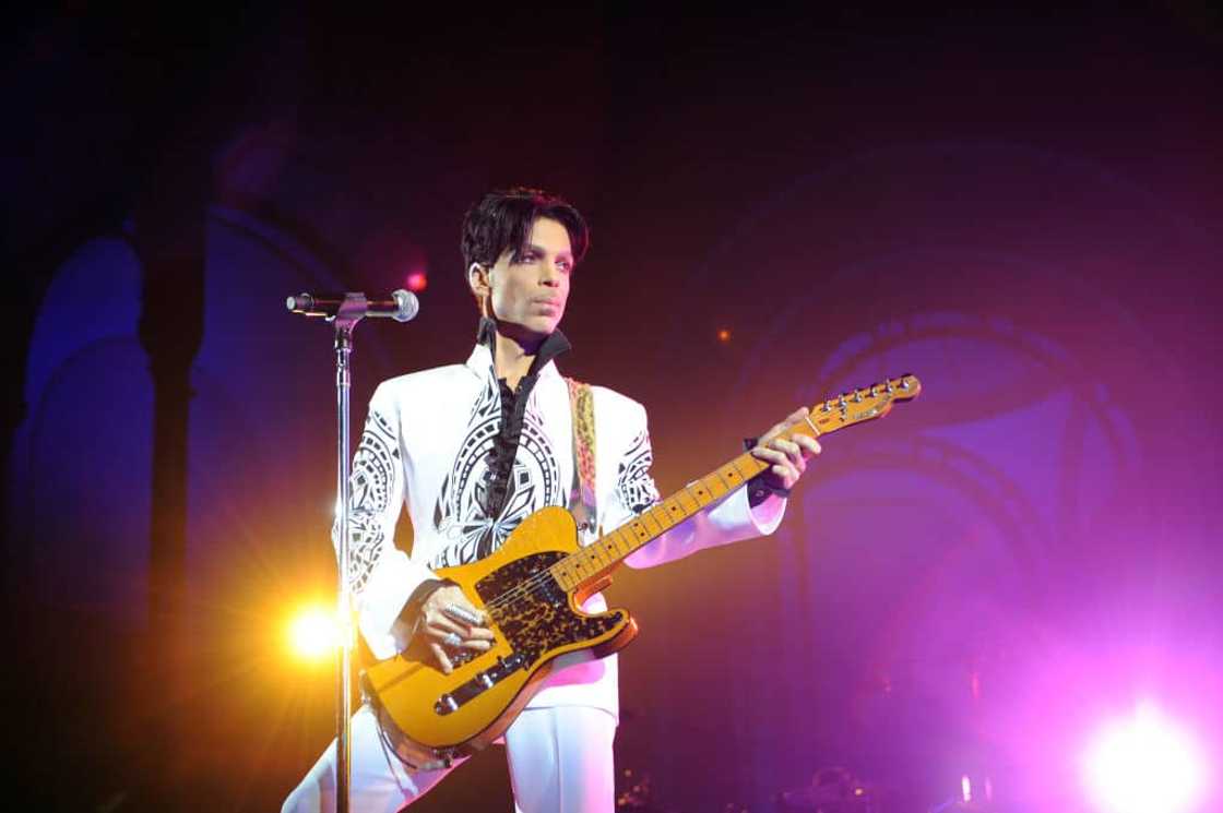 Prince's height Prince's height