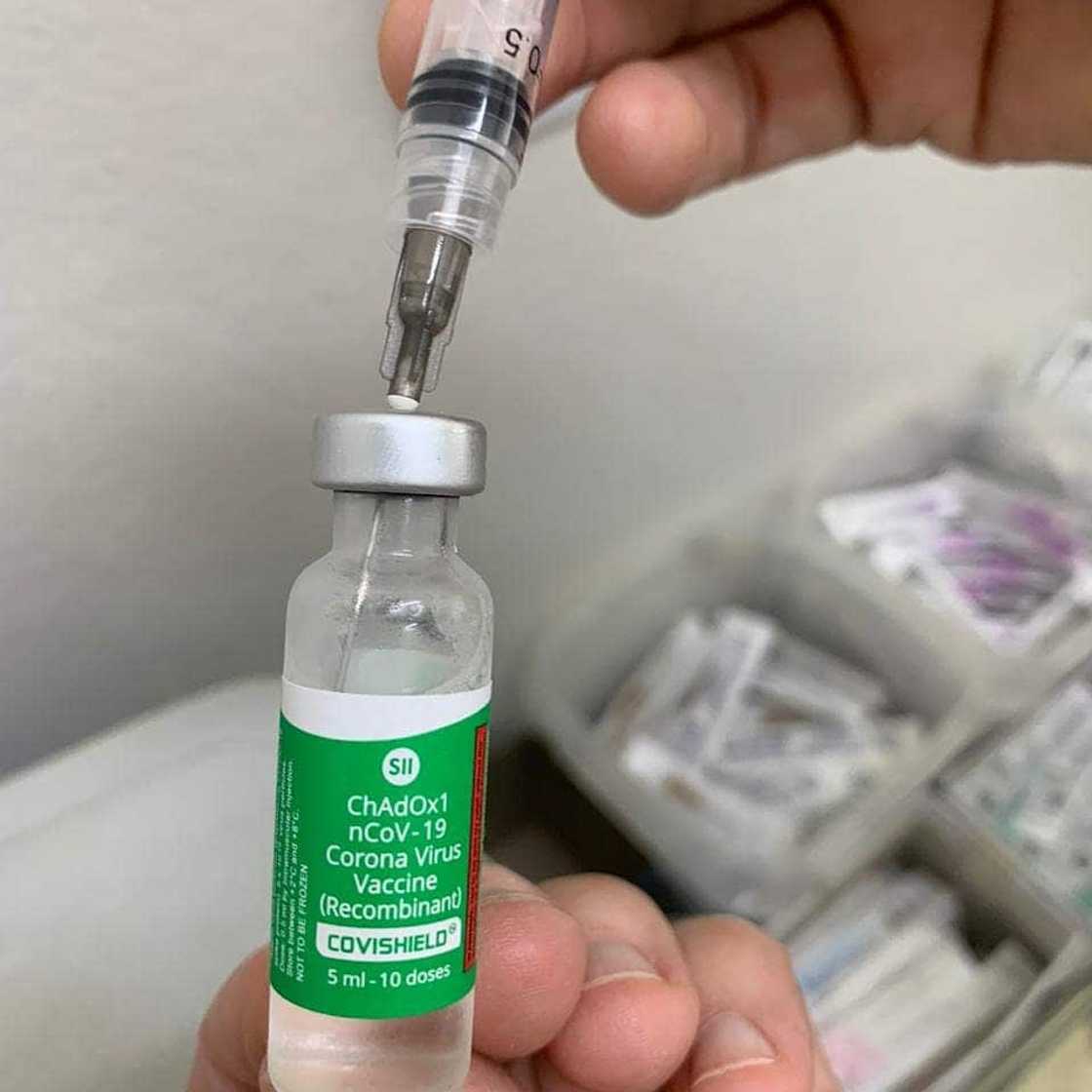 What percentage of US population has been vaccinated for COVID? What percentage of US population has been vaccinated for COVID?