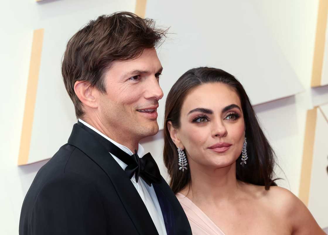 Ashton Kutcher and Mila Kunis Ashton Kutcher and Mila Kunis
