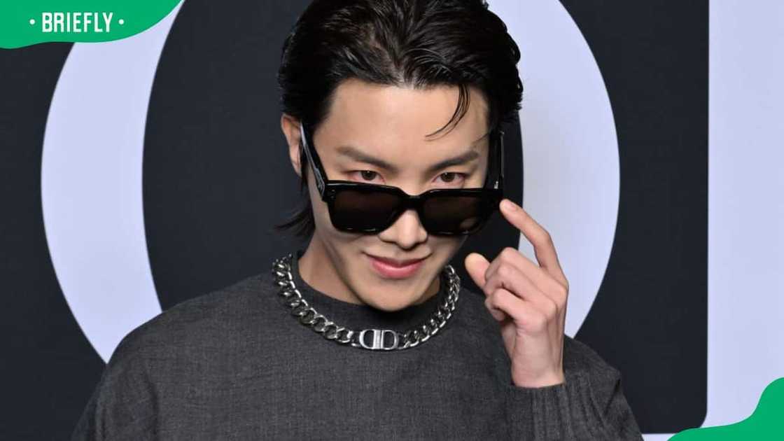 J-Hope attending the Dior Homme Menswear Fall-Winter show J-Hope attending the Dior Homme Menswear Fall-Winter show