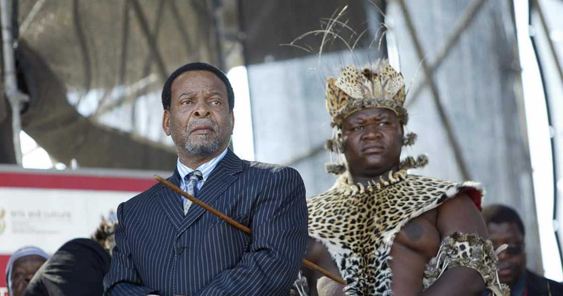 King's body will not lie in state, mourners urged not to attend funeral King's body will not lie in state, mourners urged not to attend funeral
