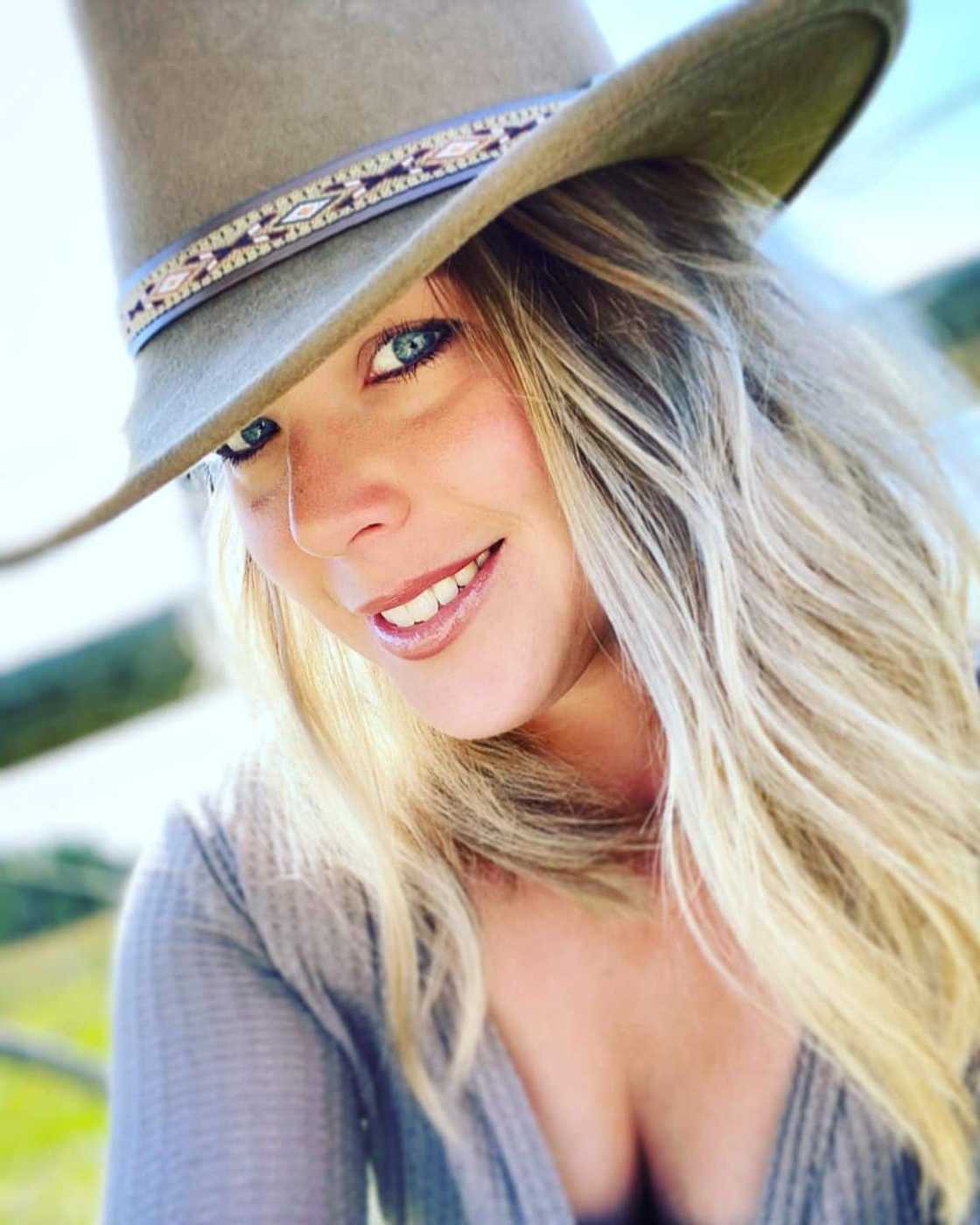Kayla Pillar Kayla Pillar