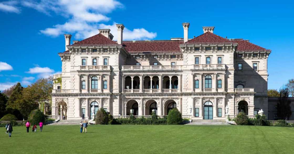 Why was the Vanderbilt Mansion demolished? Why was the Vanderbilt Mansion demolished?