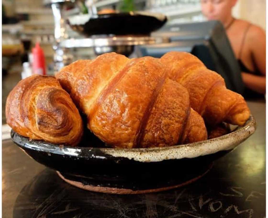 breakfast places breakfast places