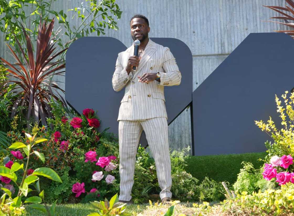 Kevin Hart at Goldstein Residence on 7 May 2022 in Beverly Hills, California. Kevin Hart at Goldstein Residence on 7 May 2022 in Beverly Hills, California.