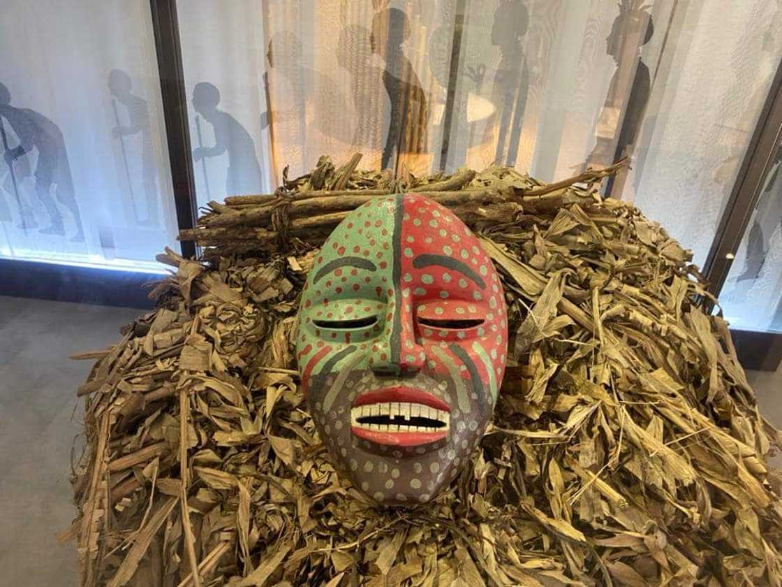 African face mask