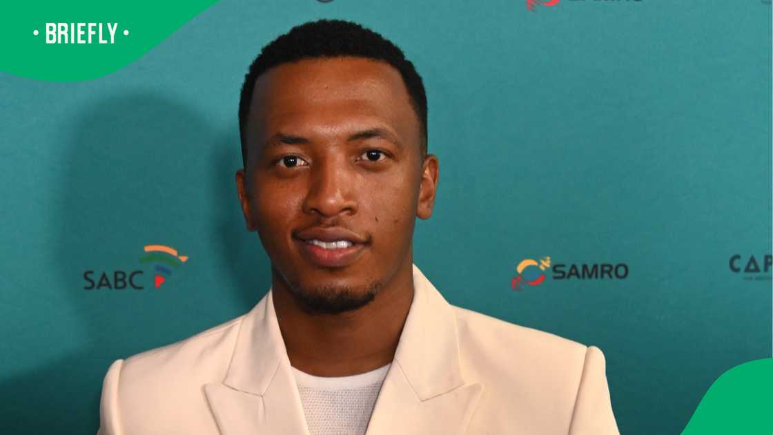 Netizens reacted to what Dumi had to say. Netizens reacted to what Dumi had to say.