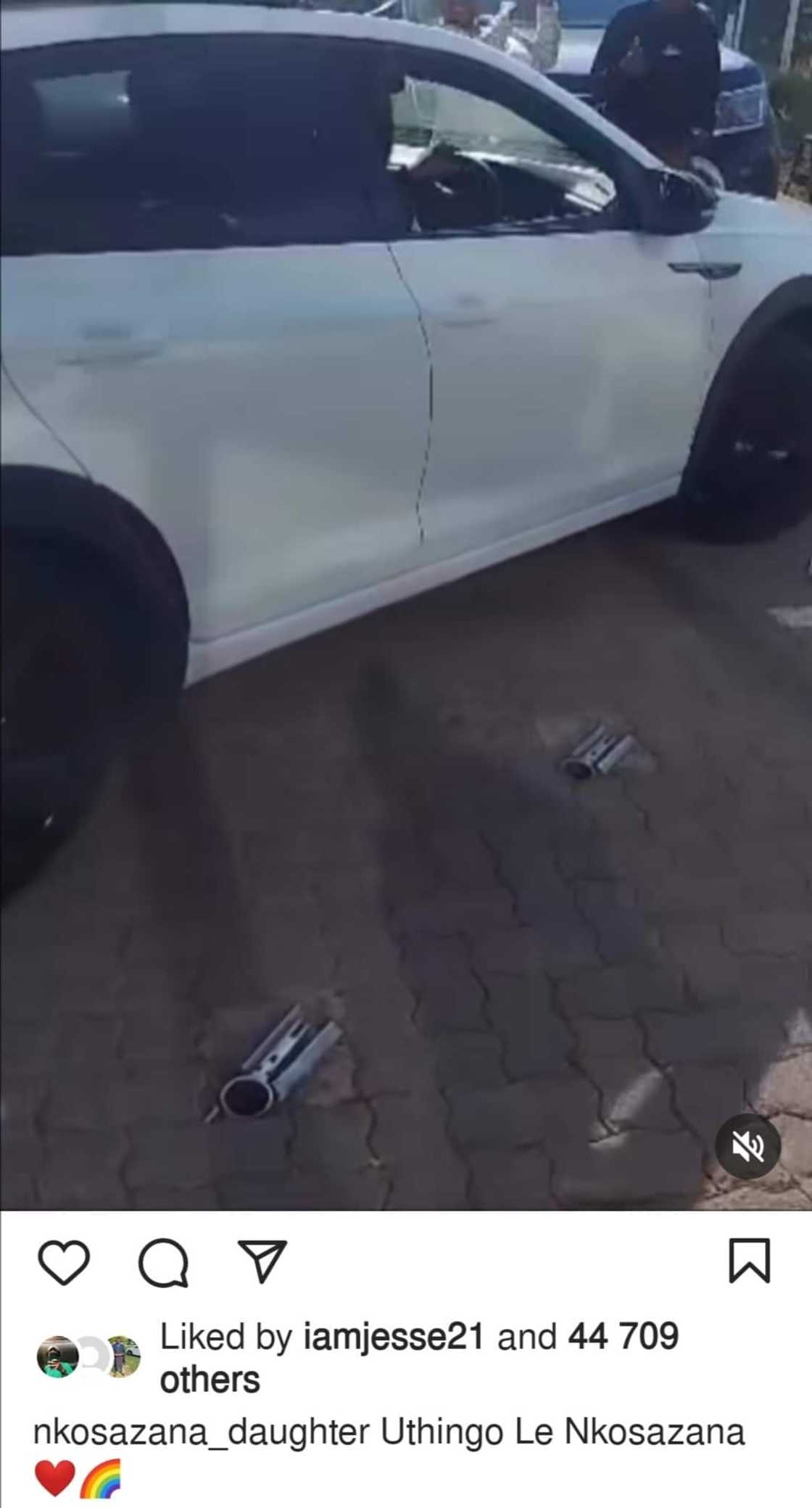 Nkosazan Daughter posted her car Nkosazan Daughter posted her car