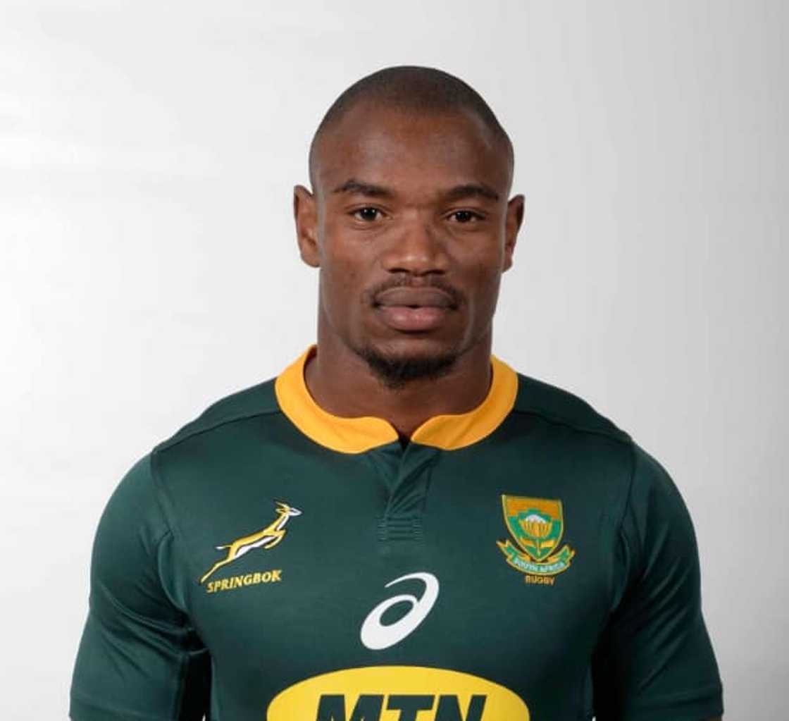 Makazole Mapimpi Makazole Mapimpi