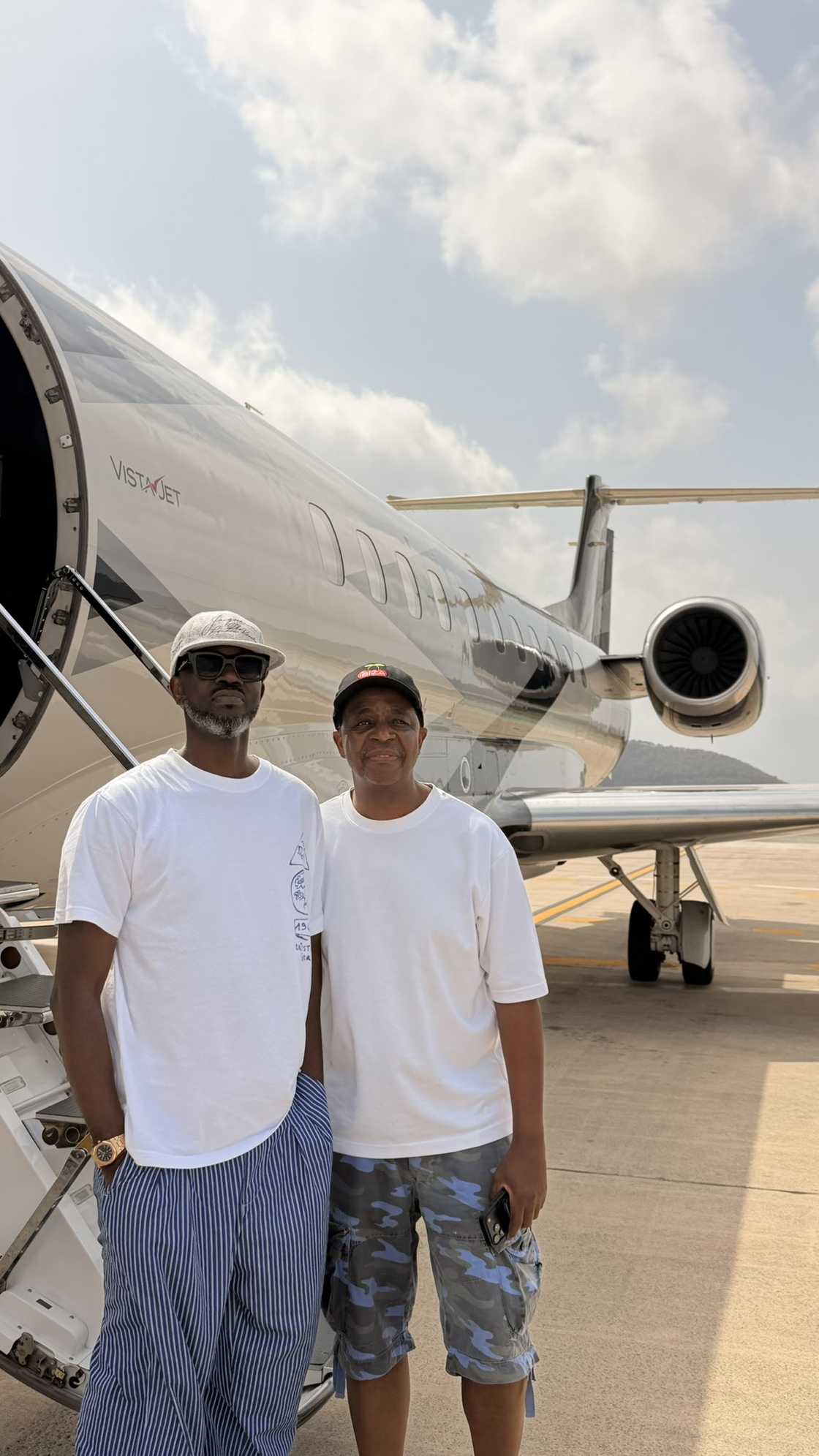 Black Coffee flew Oskido private.