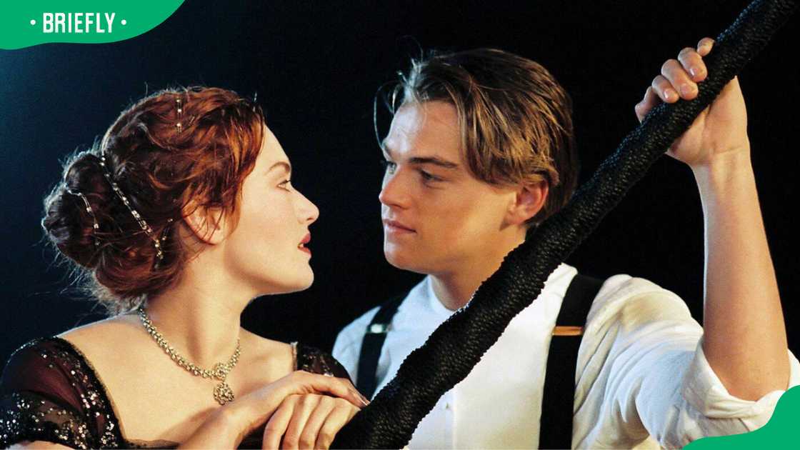 Jack and Rose in the 1997 film Titanic. Jack and Rose in the 1997 film Titanic.