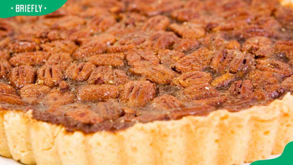 Pecan pie dessert