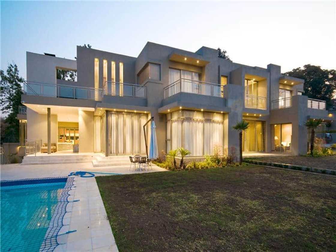 mansions in south africa for sale
biggest house in south africa
most expensive house in cape town
mansions in south africa for sale