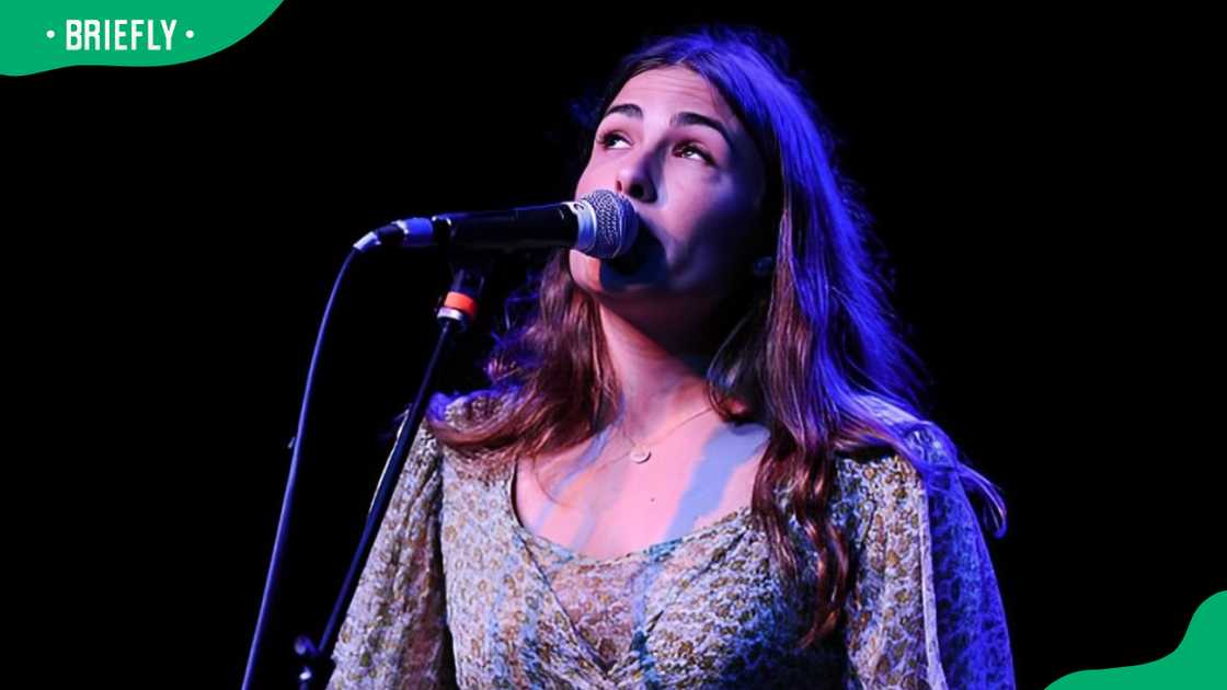 Jade Castrinos performing onstage Jade Castrinos performing onstage