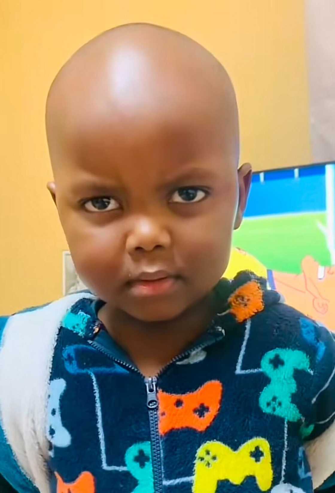 SA cracks up as toddler hilariously scolds his mom in viral TikTok video.