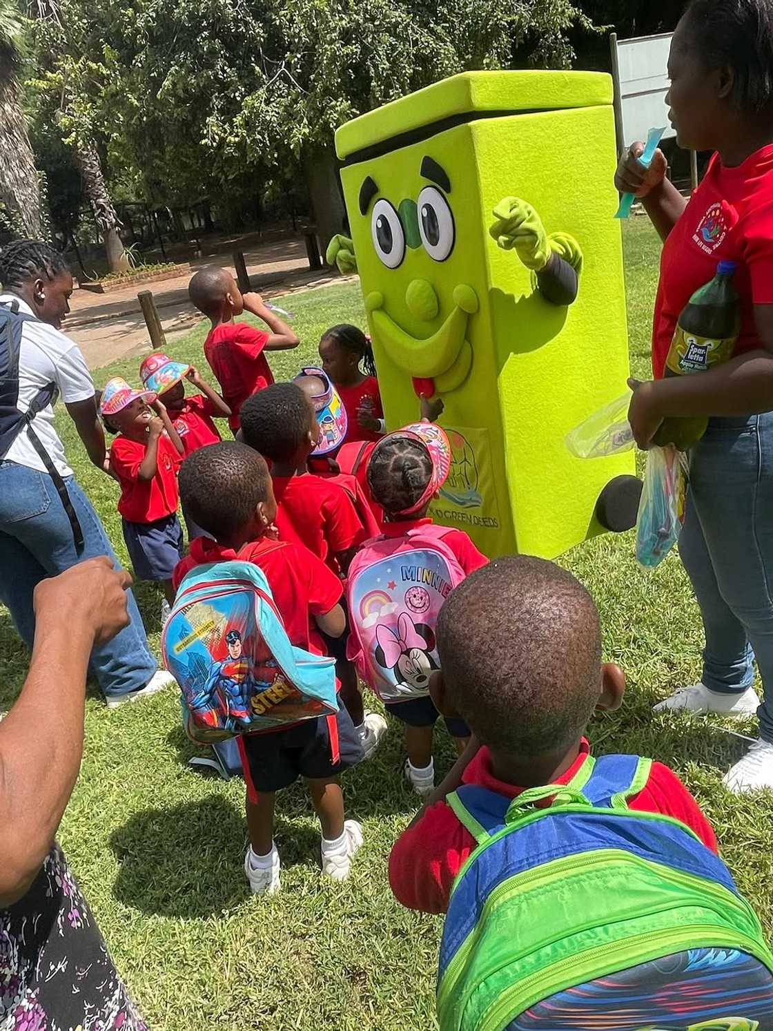 Children at Pretoria Zoo.