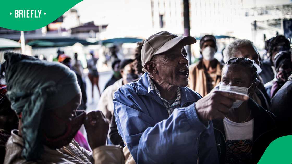 Mitchells Plain pensioners demand SASSA grant increase from R2 400 to R5 000 Mitchells Plain pensioners demand SASSA grant increase from R2 400 to R5 000