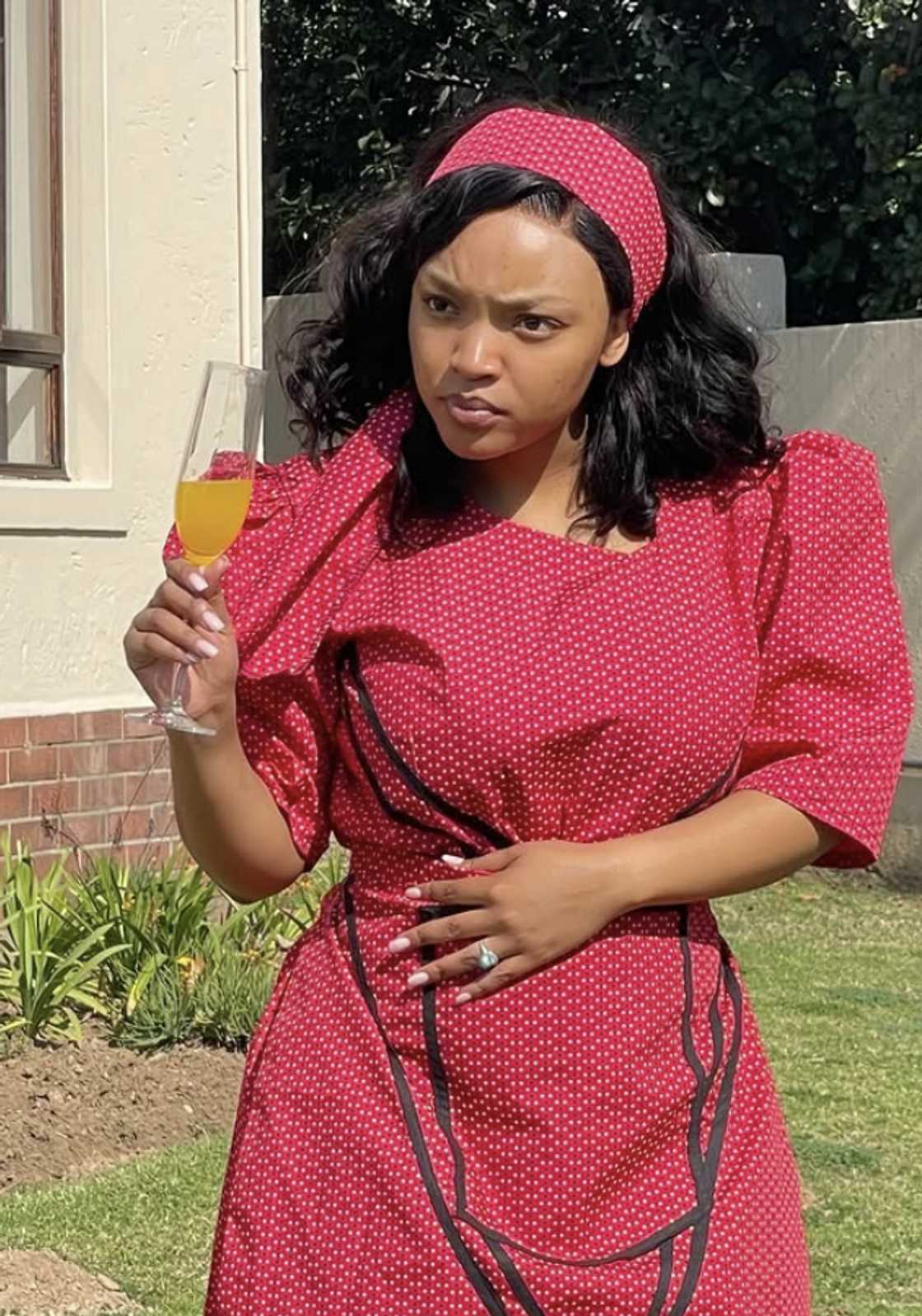 Rorisang Mohapi called out the women who made romantic advances on her husband Rorisang Mohapi called out the women who made romantic advances on her husband