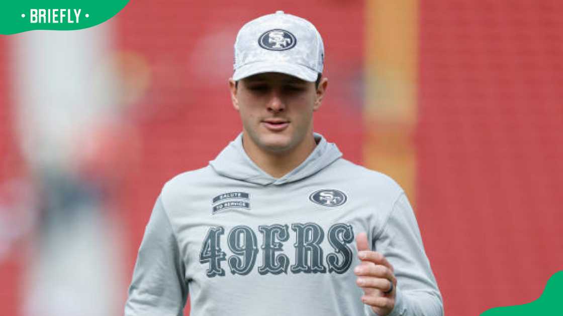 Brock Purdy #13 of the San Francisco 49ers warming up Brock Purdy #13 of the San Francisco 49ers warming up