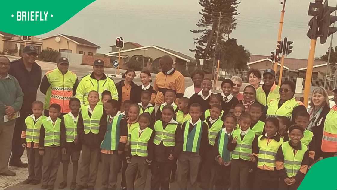 George primary learners get reflective jackets to improve road safety