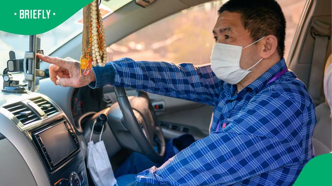 E-hailing driver refuses R3 payment E-hailing driver refuses R3 payment