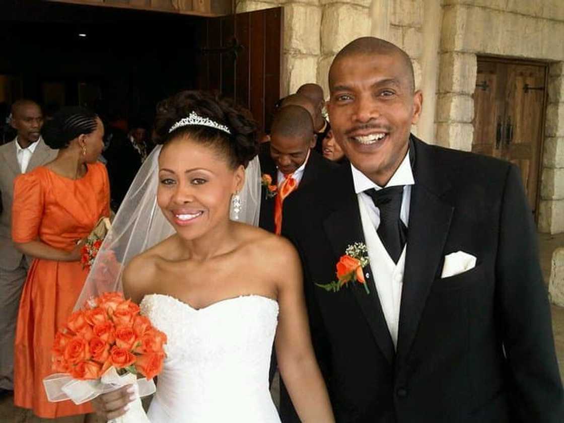 Redi Tlhabi age, children, spouse, qualifications, 702, books, Instagram and net worth Redi Tlhabi age, children, spouse, qualifications, 702, books, Instagram and net worth