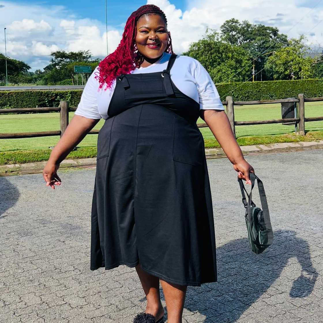 Others noted that the woman earned high amounts on Facebook for her crazy content Others noted that the woman earned high amounts on Facebook for her crazy content