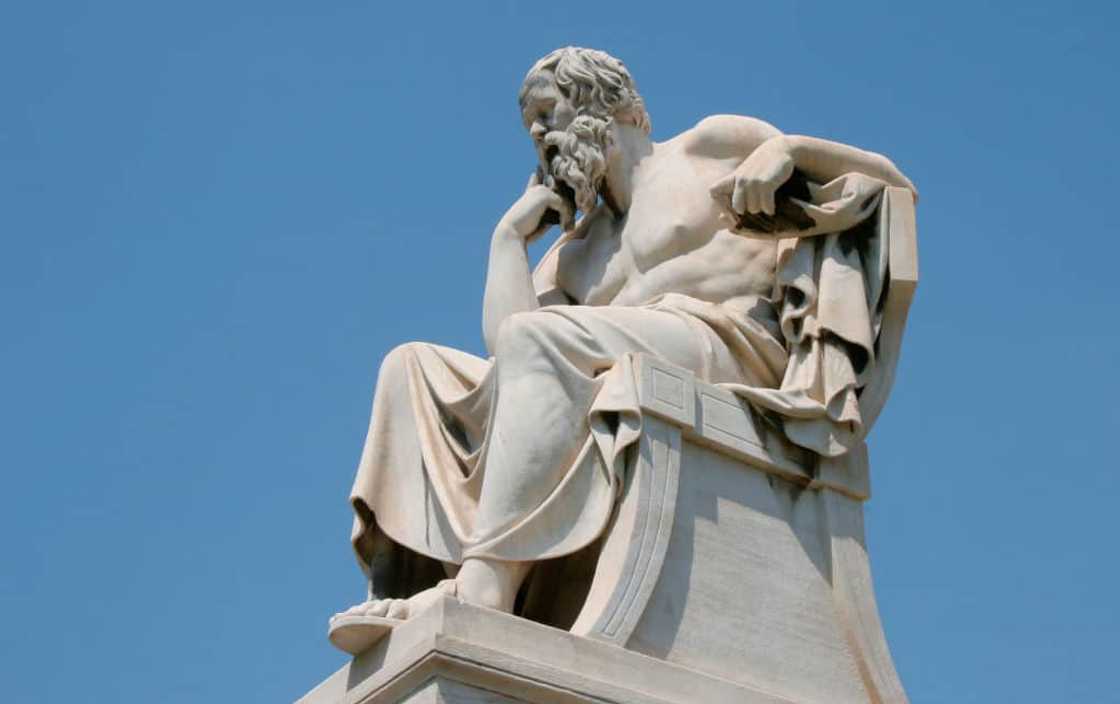 Socrates (469 BC to 399 BC) Socrates (469 BC to 399 BC)