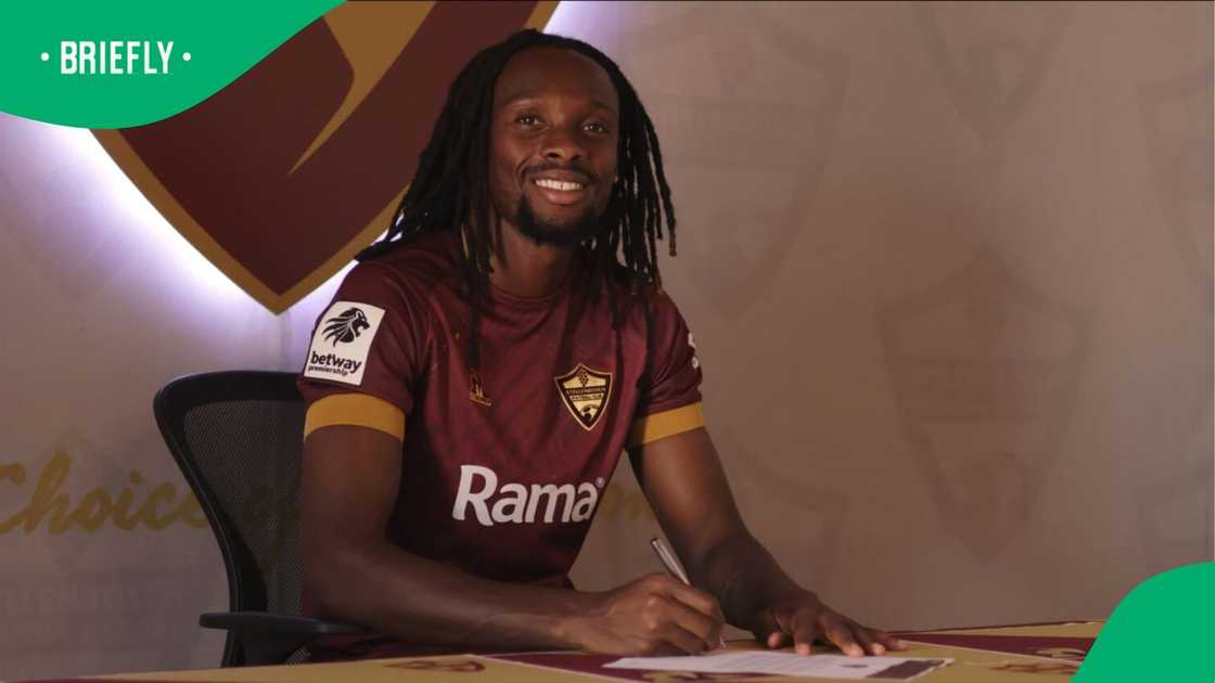 Olisa Ndah, Stellenbosch FC, Orlando Pirates. Olisa Ndah, Stellenbosch FC, Orlando Pirates.