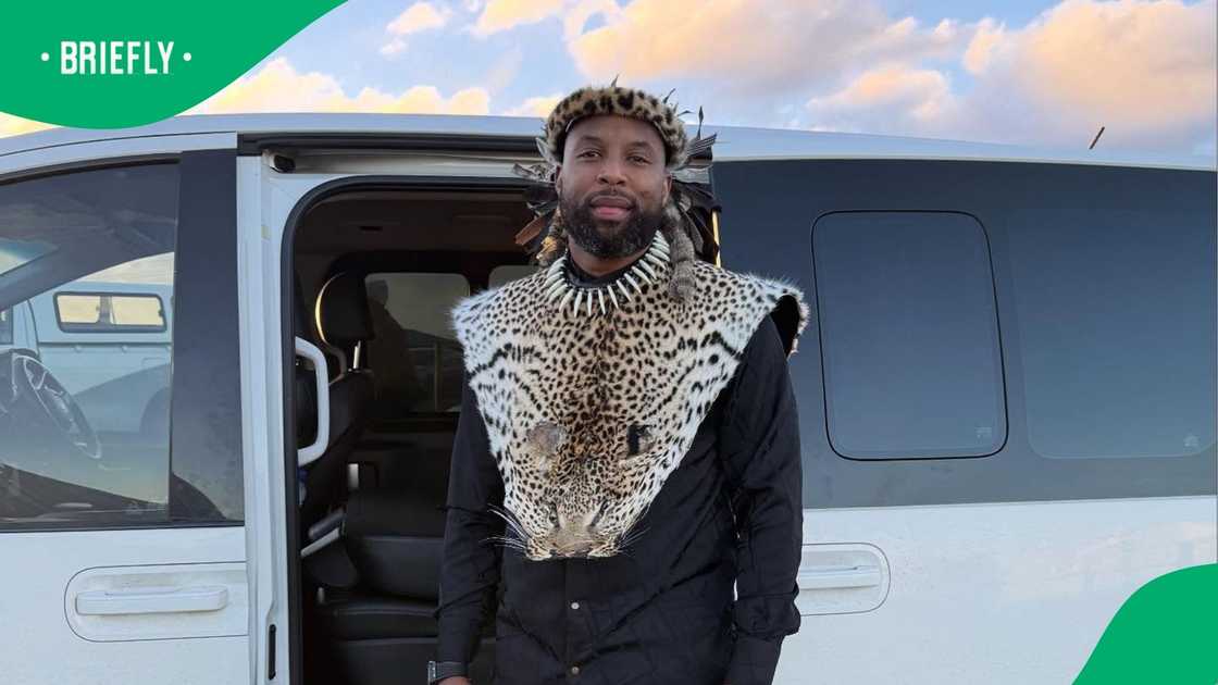 Sizwe Dhlomo shares how much he paid to fill up one of his cars Sizwe Dhlomo shares how much he paid to fill up one of his cars