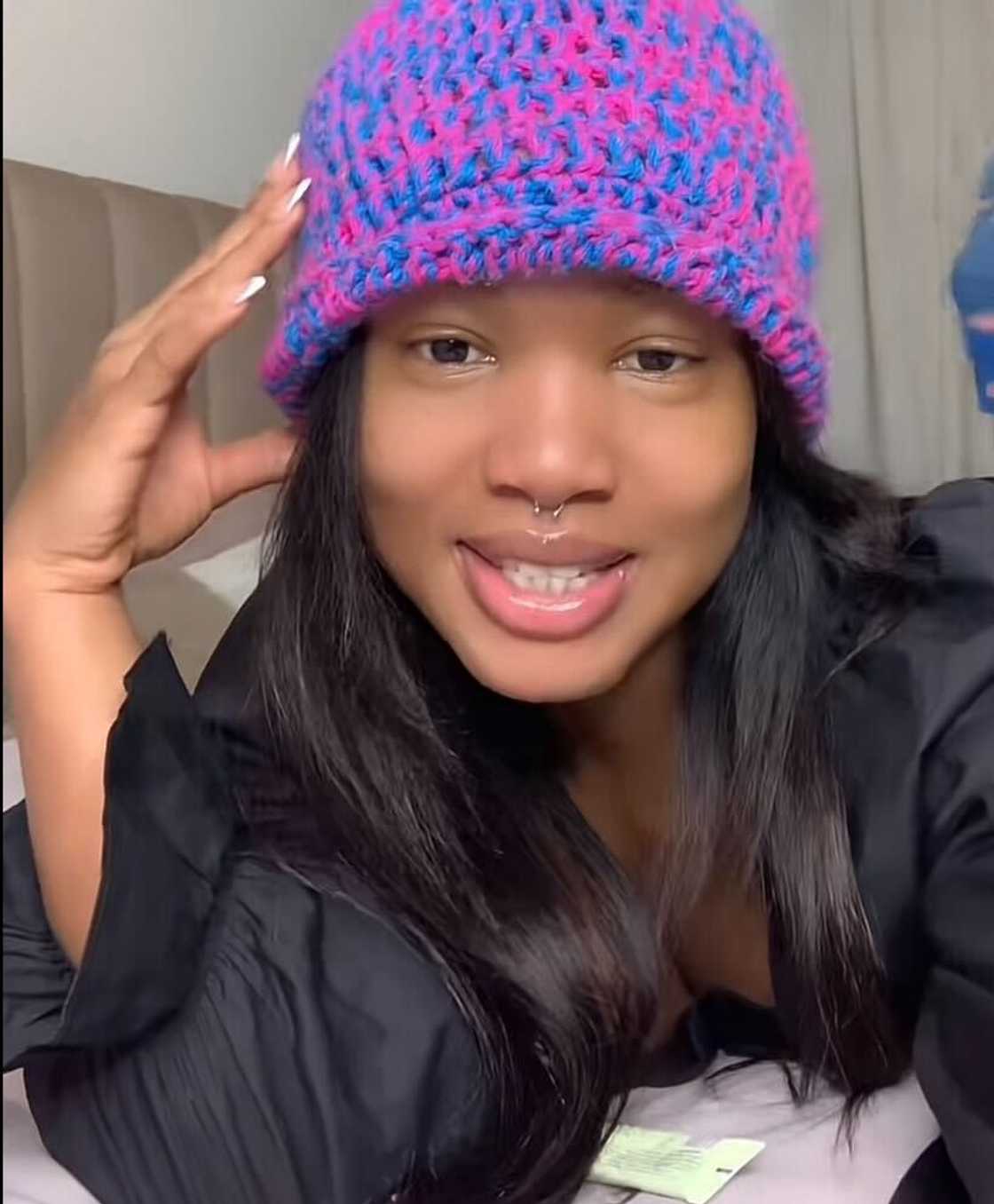A woman demonstrated how she made pap jollof, sending waves of excitement online. A woman demonstrated how she made pap jollof, sending waves of excitement online.