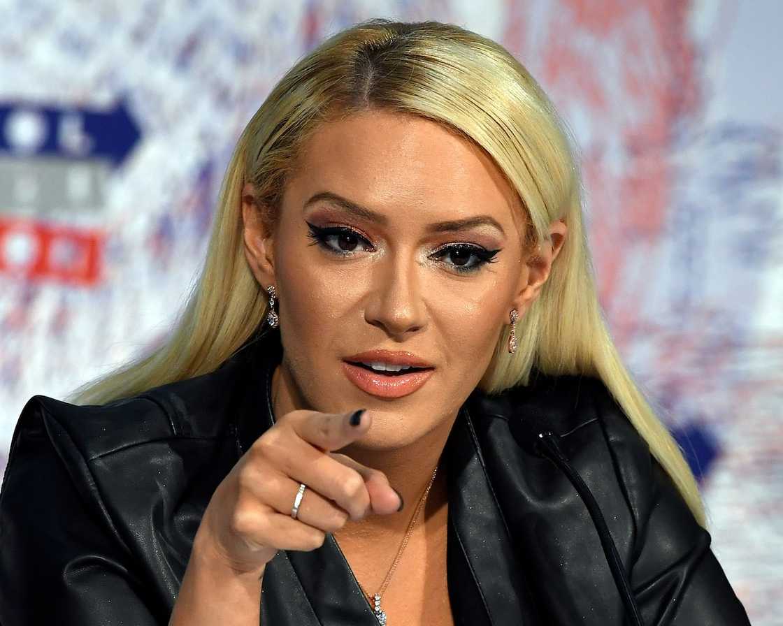 Who has Eminem dated over the years? Who has Eminem dated over the years?