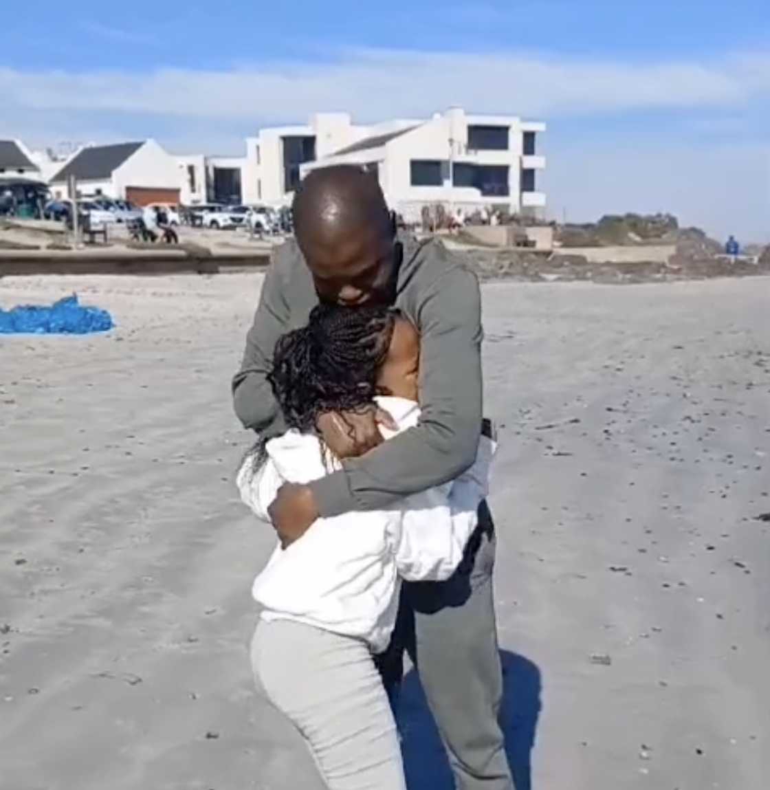 A man spent time with his daughter at the beach