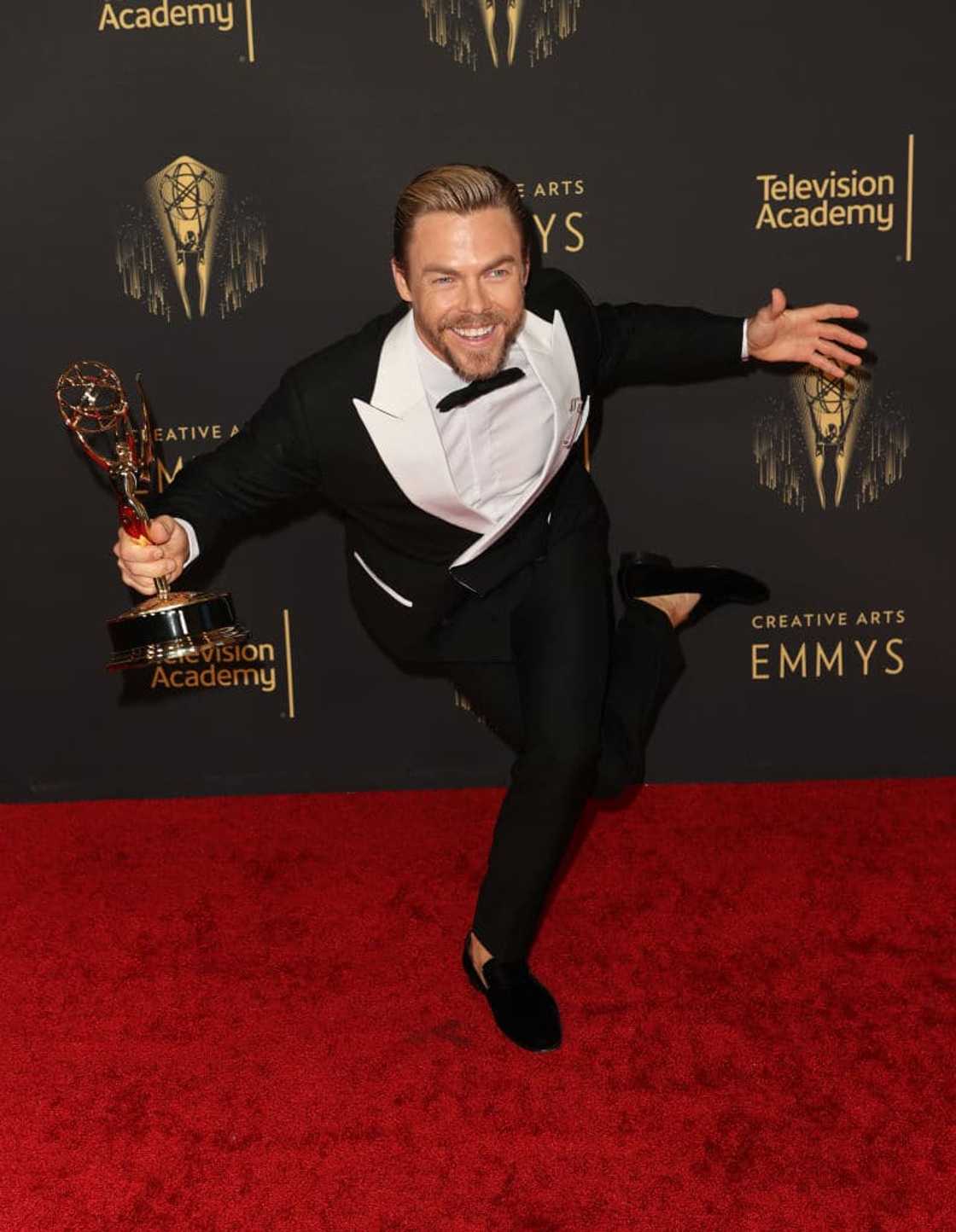 Derek Hough's awards Derek Hough's awards