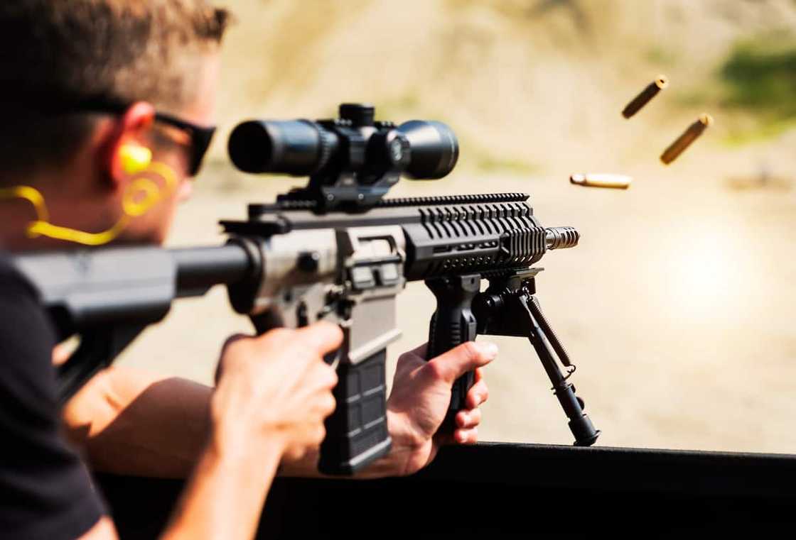 One of the members of a CIT heist crew is a shooter who stops the vehicle with an assault gun One of the members of a CIT heist crew is a shooter who stops the vehicle with an assault gun