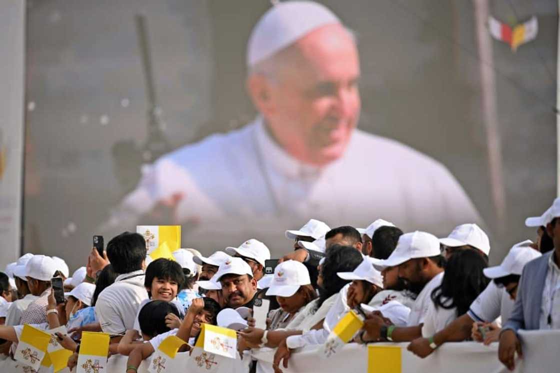 Many worshippers came to see the Pope from around the Gulf region Many worshippers came to see the Pope from around the Gulf region