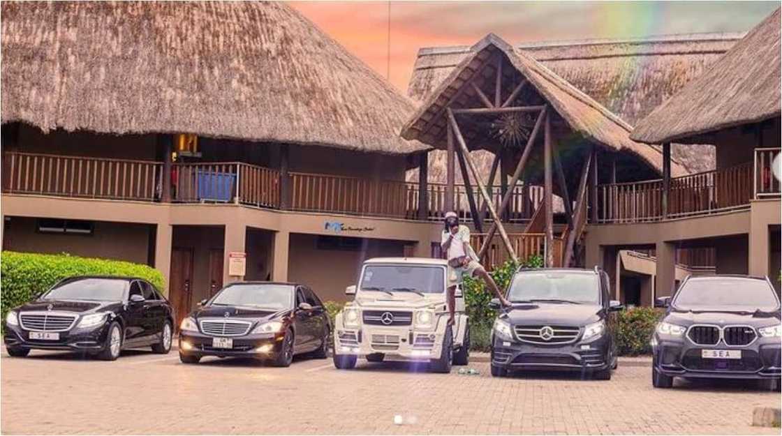 African Footballer Splashes N200m on Rolls-Royce, N95m on Mercedes Benz G65 in His Incredible Car Collection African Footballer Splashes N200m on Rolls-Royce, N95m on Mercedes Benz G65 in His Incredible Car Collection
