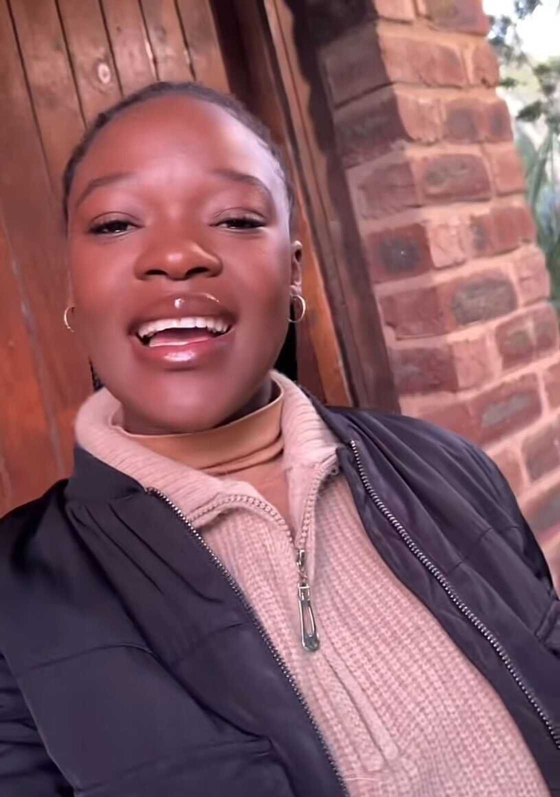 A South African teacher and a white girl conversed in Zulu in a TikTok video. A South African teacher and a white girl conversed in Zulu in a TikTok video.
