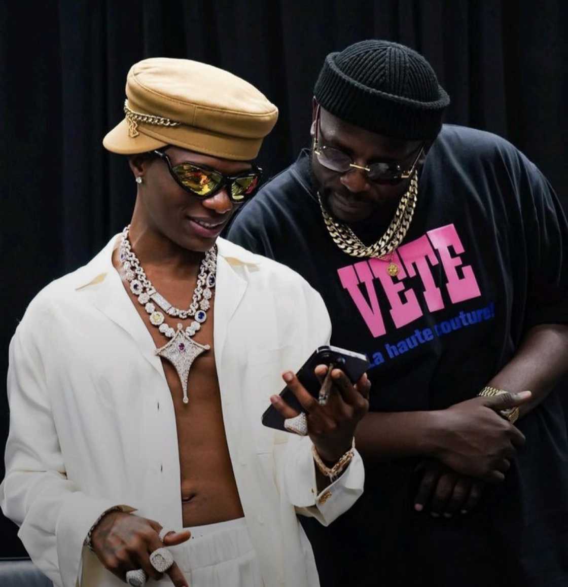 Fans think DJ Maphorisa is bringing Wizkid to South Africa