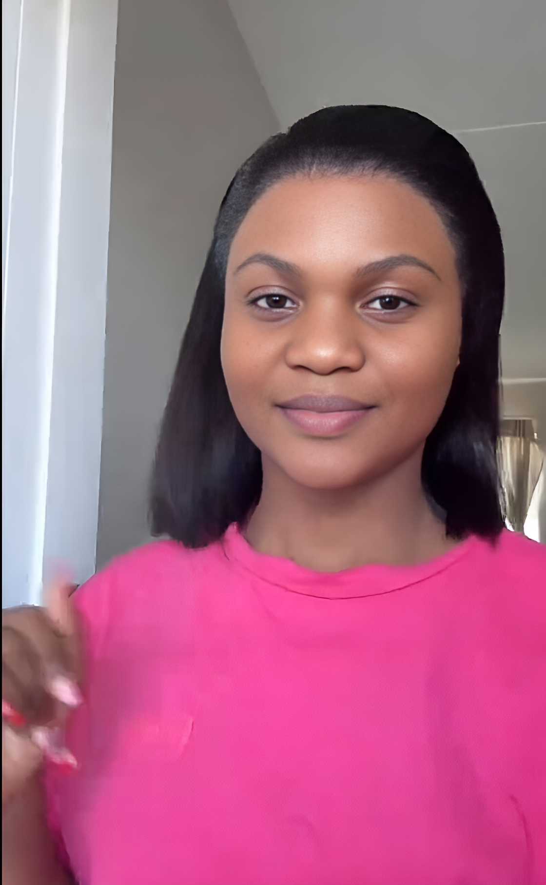 A lady shared her heartwarming welcome as she brought her car to her hometown for the first time. A lady shared her heartwarming welcome as she brought her car to her hometown for the first time.
