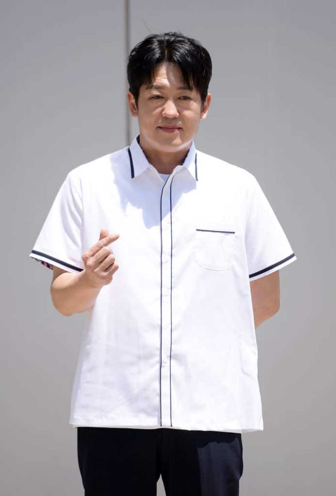Heo Sung-Tae in Squid Game Heo Sung-Tae in Squid Game