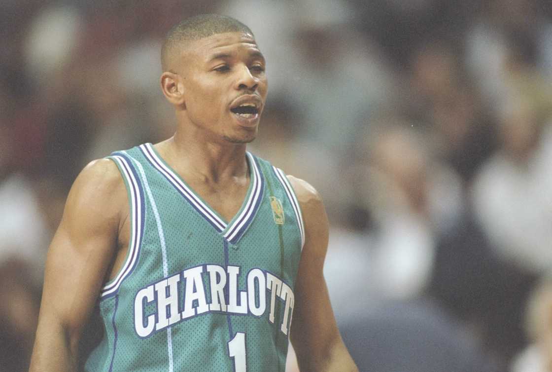 Guard Tyrone Bogues in Los Angeles, California