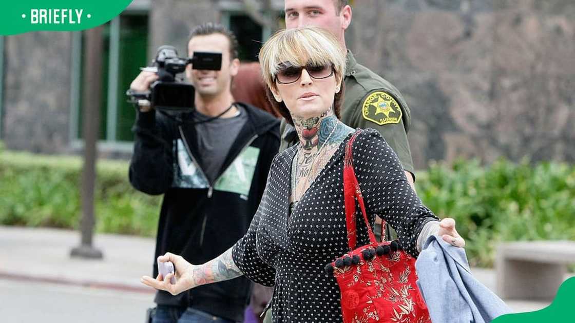 Janine Lindemulder attending a court hearing at the Lamoreaux Justice Center in 2010 Janine Lindemulder attending a court hearing at the Lamoreaux Justice Center in 2010