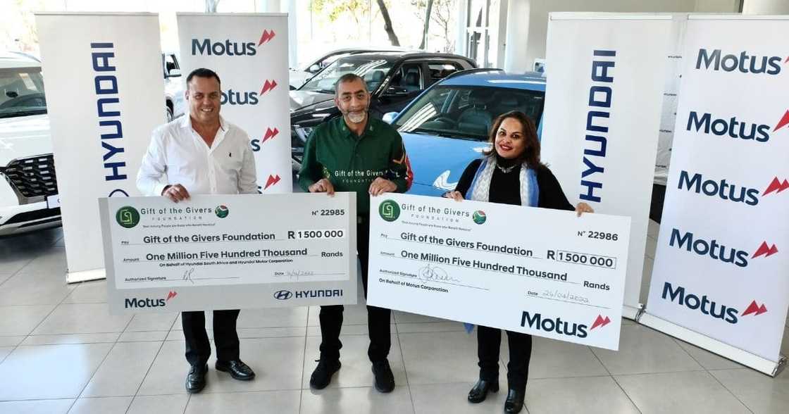 Beautiful Generosity Shown by Hyundai SA and Local Motor Group Donates R3 Million to Victims of Kzn Floods Beautiful Generosity Shown by Hyundai SA and Local Motor Group Donates R3 Million to Victims of Kzn Floods