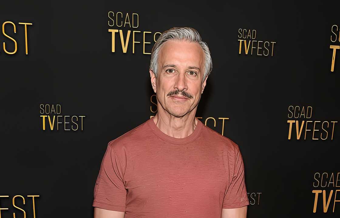 Bronson Pinchot Bronson Pinchot