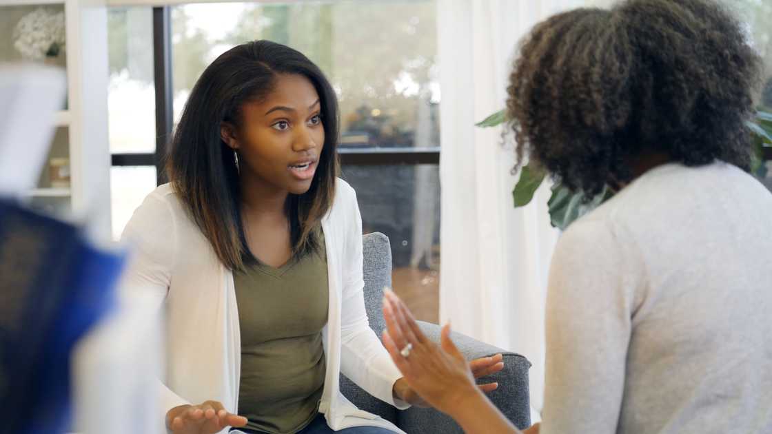 A mother is arguing with her adult daughter